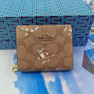 Coach fashion wallet